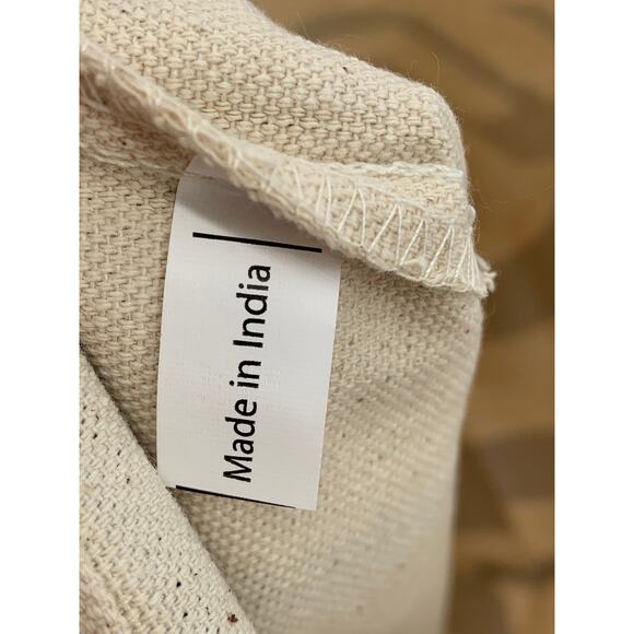 THE NEW YORKER Women's Logo Print Classic Canvas Tote Bag - Picture 6 of 7